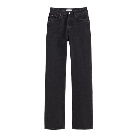 𝅺Bundle of 2: H&M Straight High Waisted Black Jeans & Maurice’s 24/7 T-shirt - Picture 1 of 14